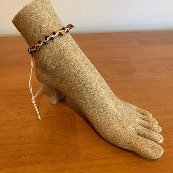 Mini Sea Shell Macrame Anklet –  Natural Adjustable Beach Boho Jewelry - Picture 3 of 5